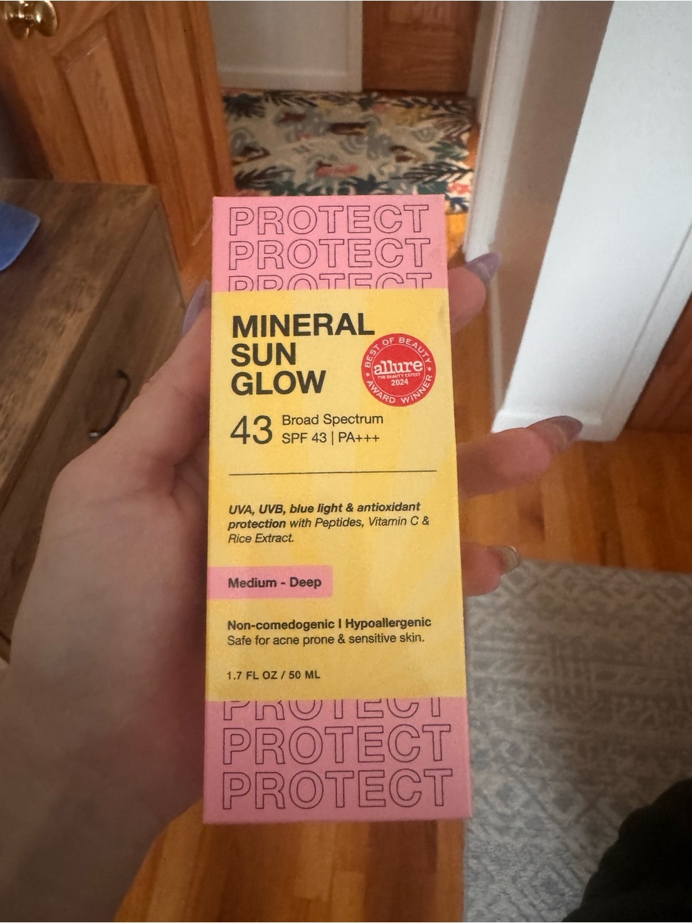 Mineral Sun Glow SPF 43 Broad Spectrum Mineral Sunscreen - Medium-Deep